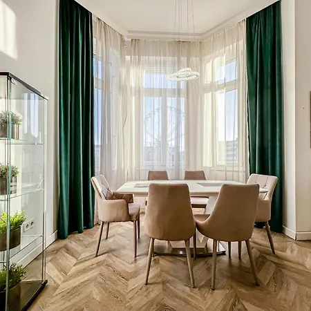 Apartment Luxury Downtown Dreams